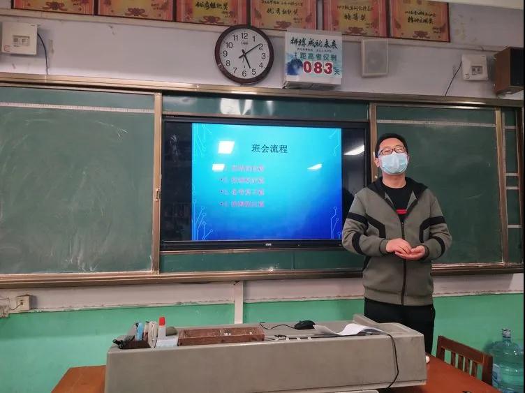 һͶڵˣ¾У԰